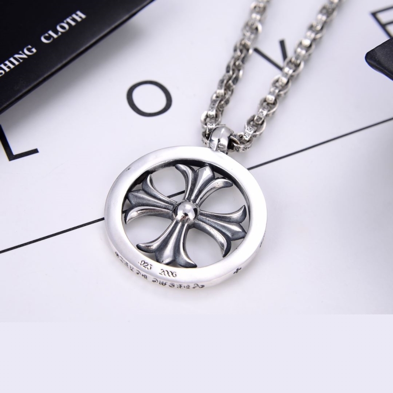 Ch**me He**ts necklaces